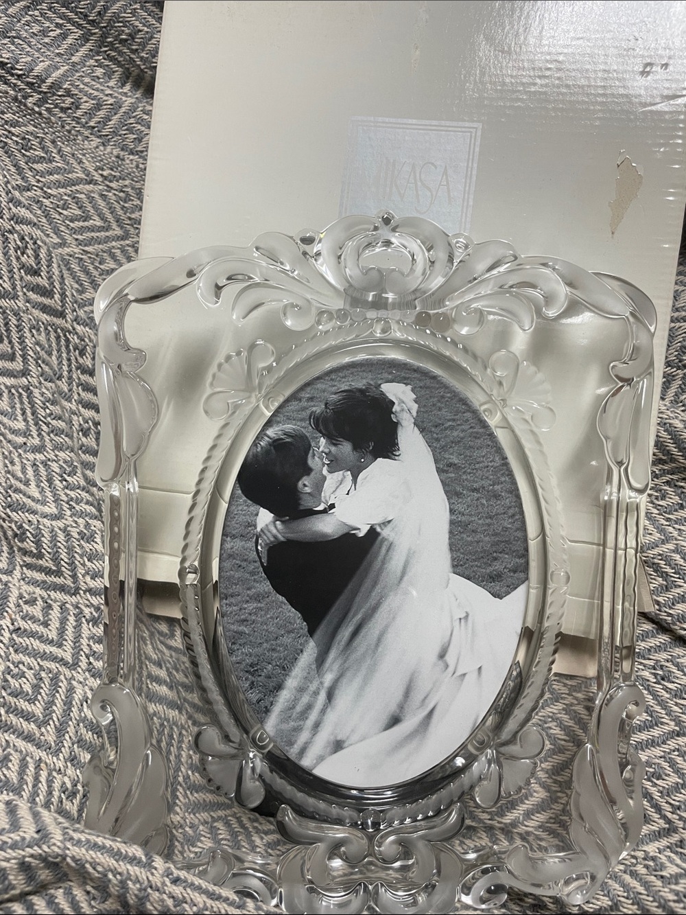 Mikasa Princess Picture Frame 11 1/4”